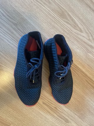 Nike Jordan Zapatillas Negras y Rojas