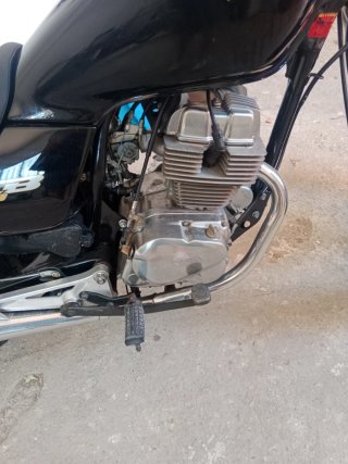 Honda CB 250 Naked Negra