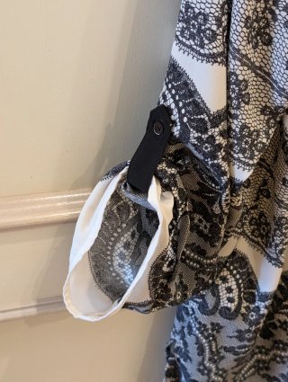 Blusa Zara Talla M Encaje Blanco y Negro