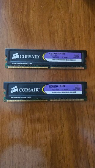 2x Corsair DDR2 RAM 1GB CM2X1024-6400
