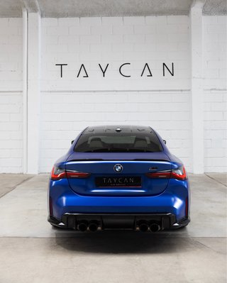 BMW M4 COMPETITION TRACK PACKAGE