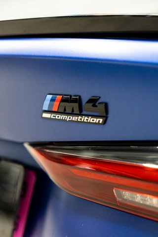 BMW M4 COMPETITION TRACK PACKAGE