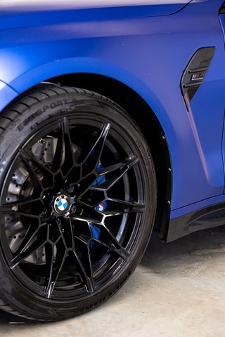 BMW M4 COMPETITION TRACK PACKAGE