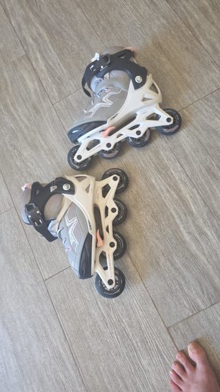 patines hay dos pares el par 15€