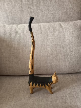 Gato porta anillos madera