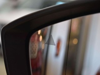 Mazda 3 2.0 e-SKYACTIV-G HOMURA AT