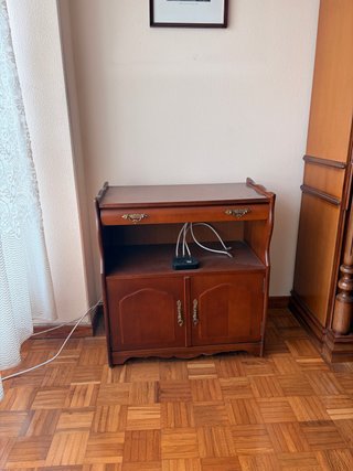 Mueble de salón de madera