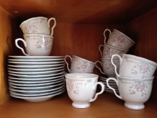 Juego de café porcelana flores rosas