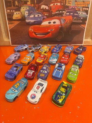 Coches de metal de la película Cars nuevos