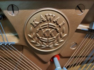 Piano Kawai