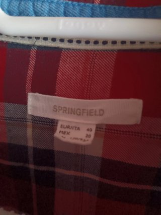 Camisa de cuadros roja y azul