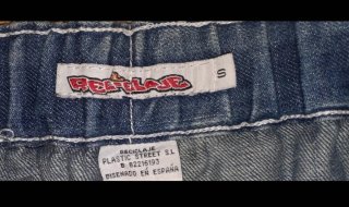 Pantalón corto vaquero urbano 'RECICLAJE' años 90