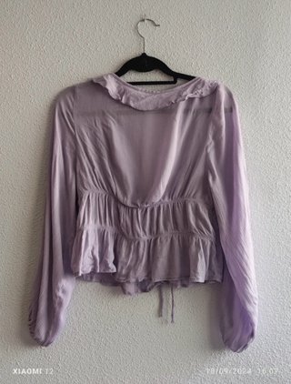 Blusa lila y top verde