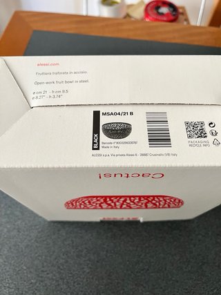Fruttiera Alessi in metallo traforato