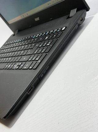 Acer TravelMate P257 i3 / 12Gb / 500GB HDD