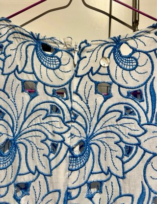 Vestido Pedro del Hierro azul blanco con etiqueta