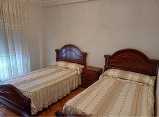 URGE- 2 Juegos de Cama Madera y Mesita. 90x190