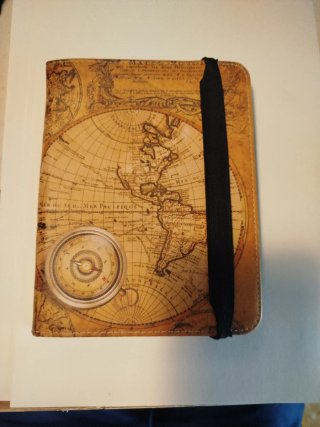 Ebook Kobo con funda y cargador