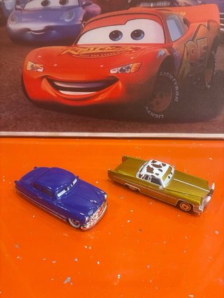 2 Coches de Metal Cars Nuevos