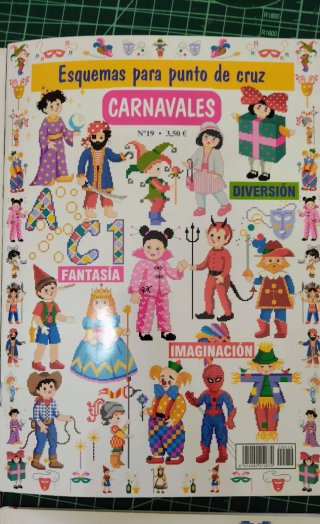 Cuadernos de iniciales en punto de cruz,