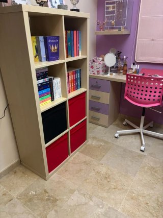 Cama infantil con cajones y regalo