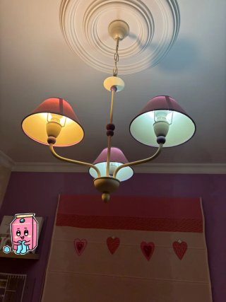 Cama infantil con cajones y regalo