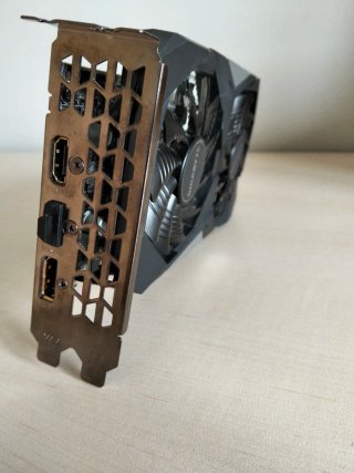 Gigabyte GTX 1650 4 GB Vram Nvidia