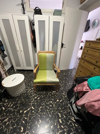 Butaca de tela y madera