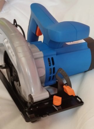 Sierra Circular Auchan 1200W