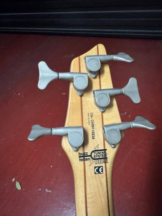 Bajo Washburn RB-4500