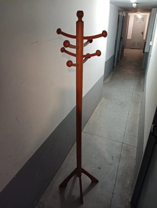 Perchero de madera