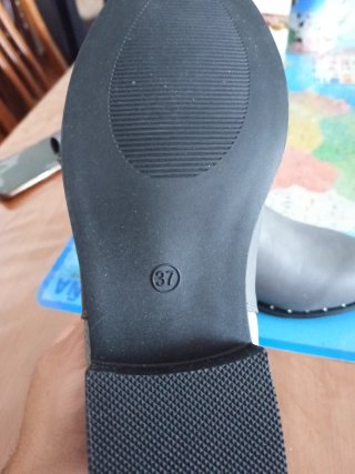Botas grises mujer nuevas sin uso talla 37