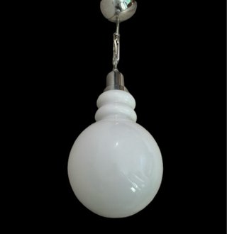 Lámpara colgante cromada y tulipa opalina cristal