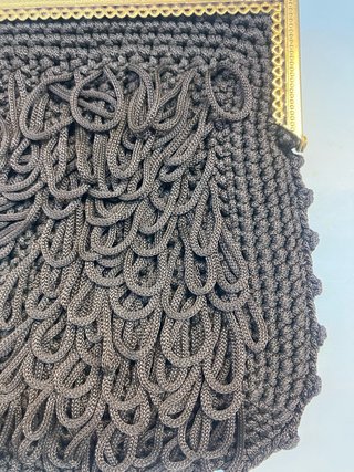 Bolso de fiesta marrón con flecos
