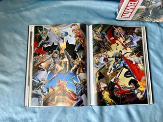 Lote Marvel Comics 75 Años y Titans