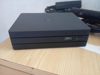 Consola PS4 1TB Negra + Call of Duty WWII