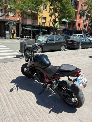 Honda Hornet 750 Negra/Roja