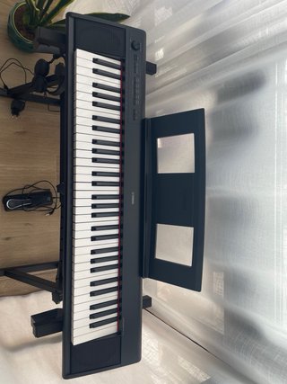Teclado Yamaha Piaggero NP-12