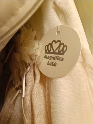 Hermoso traje de primera comunión y o ceremonia.