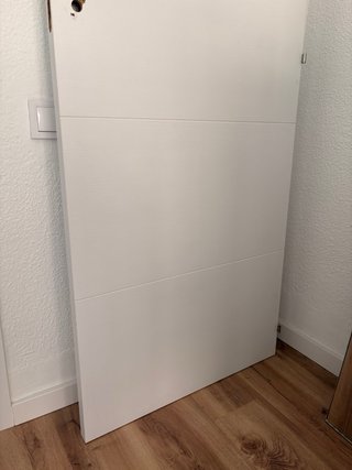 Puertas blancas modernas nuevas
