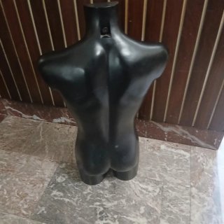 Manichino uomo mezzo busto nero
