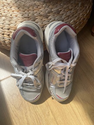 Deportivas Oysho plateadas