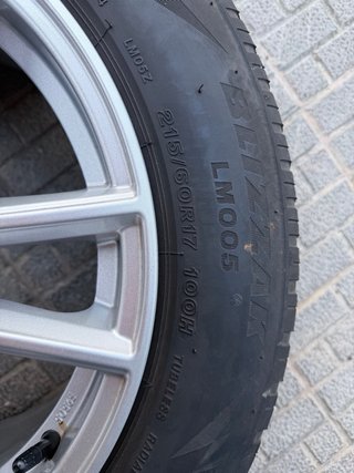 Llantas con neumáticos Bridgestone