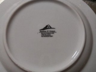 Juego de vajilla de porcelana dorada