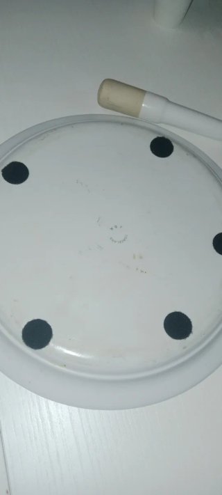 Precioso Plato Vintage de Porcelana "J. D. R." –