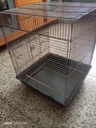 Jaula grande para pájaros