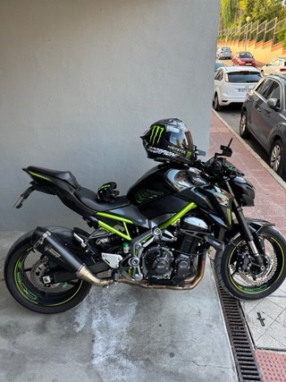 Kawasaki Z900 A2 Negra/Verde