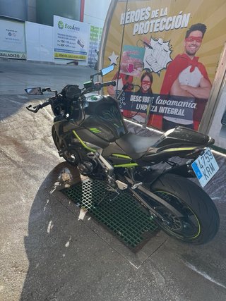 Kawasaki Z900 A2 Negra/Verde