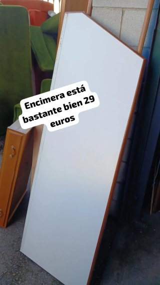 Encimera blanca y madera 29€