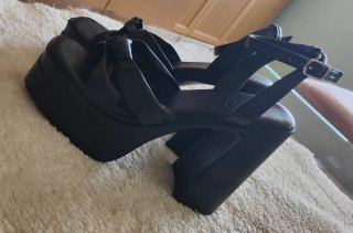 Zapatos de tacón negros